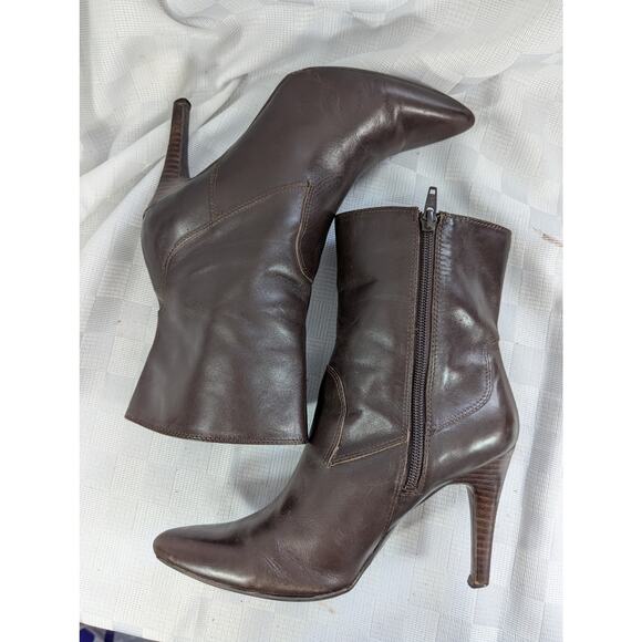 *RESERVED* NINE WEST! DEEP ESPRESSO BROWN GENUINE LEATHER BOOTS! SZ 8M - Picture 6 of 11